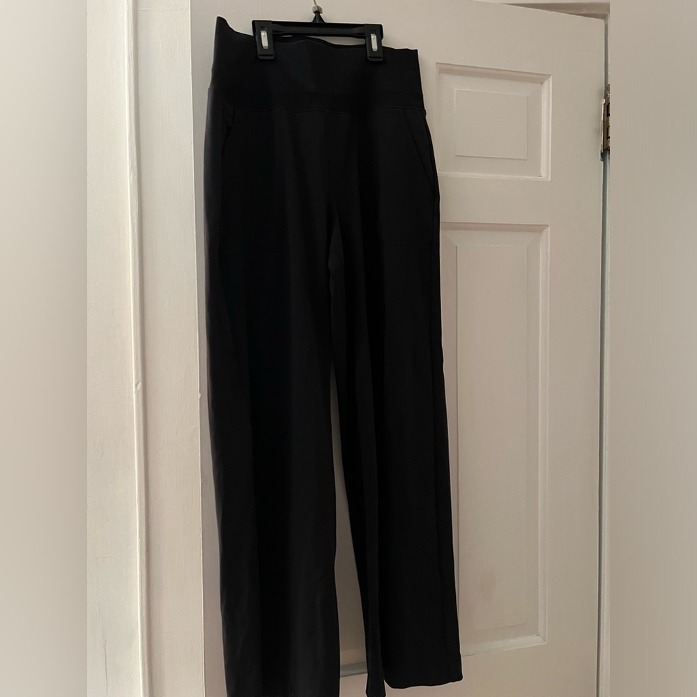 Like new Athleta S Venus women’s wide leg